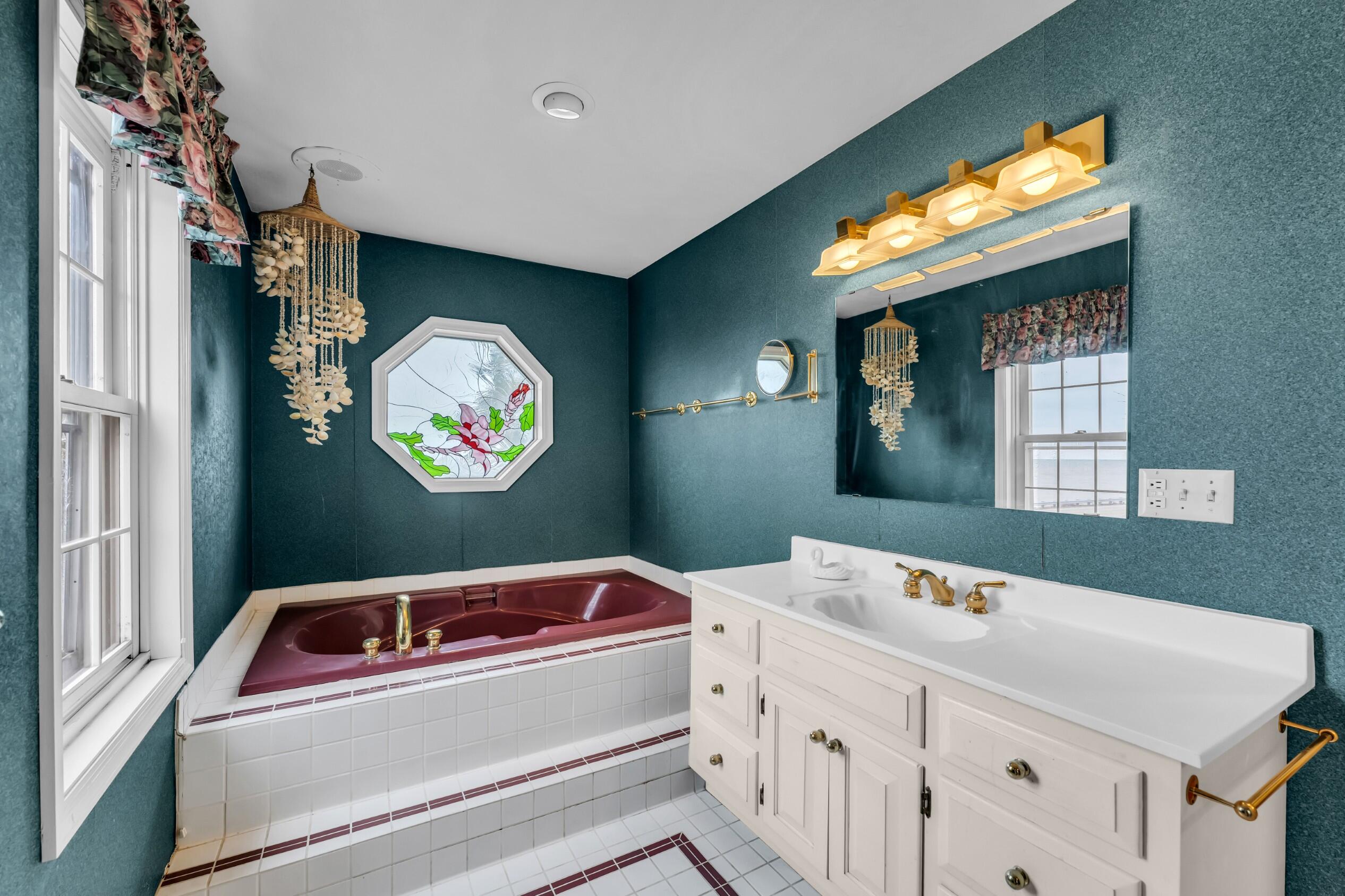 101 Lamplighter Lane Wind Point, WI 53402 - Photo 28 of 51 Photo (46)