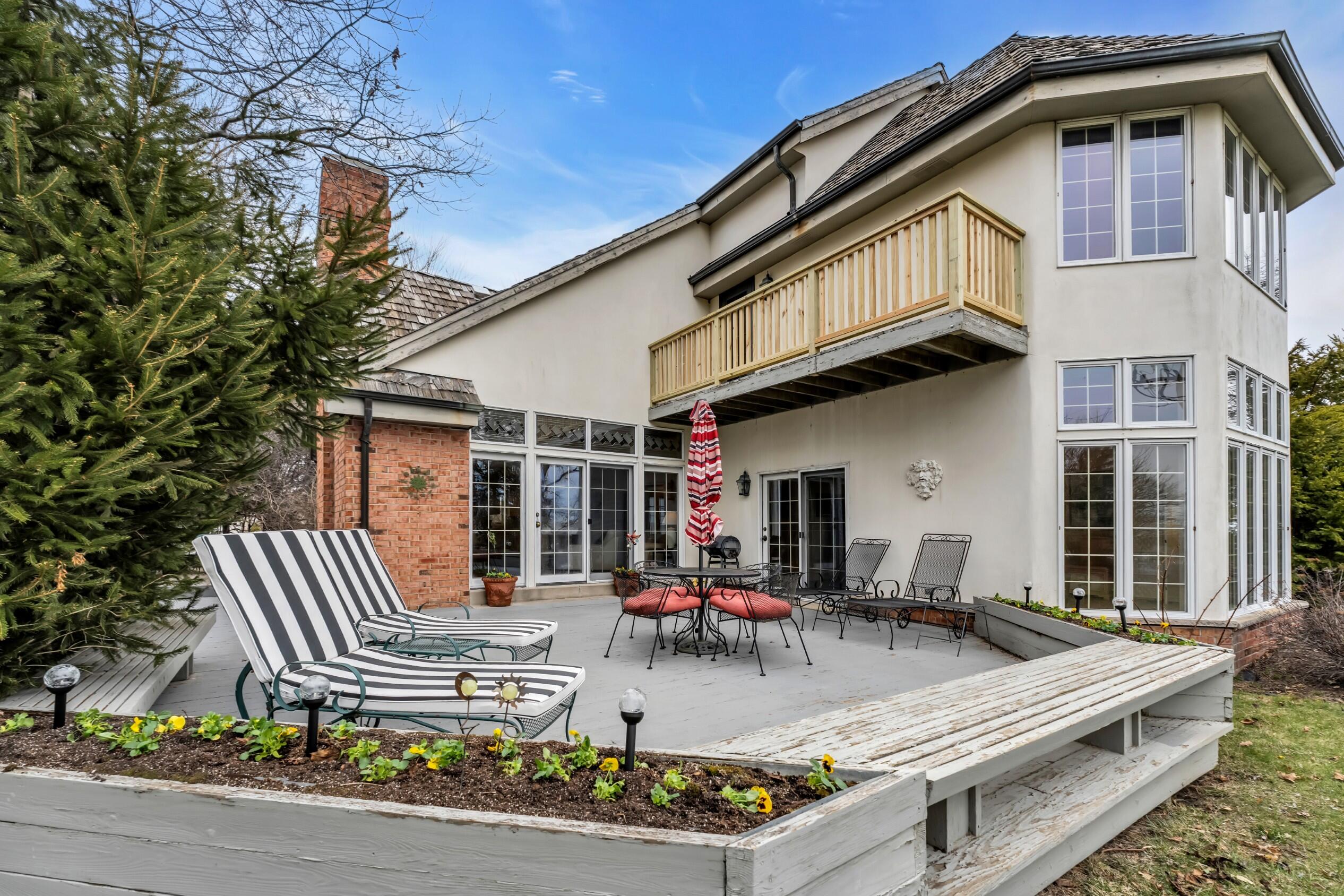 101 Lamplighter Lane Wind Point, WI 53402 - Photo 39 of 51 Private deck facing east