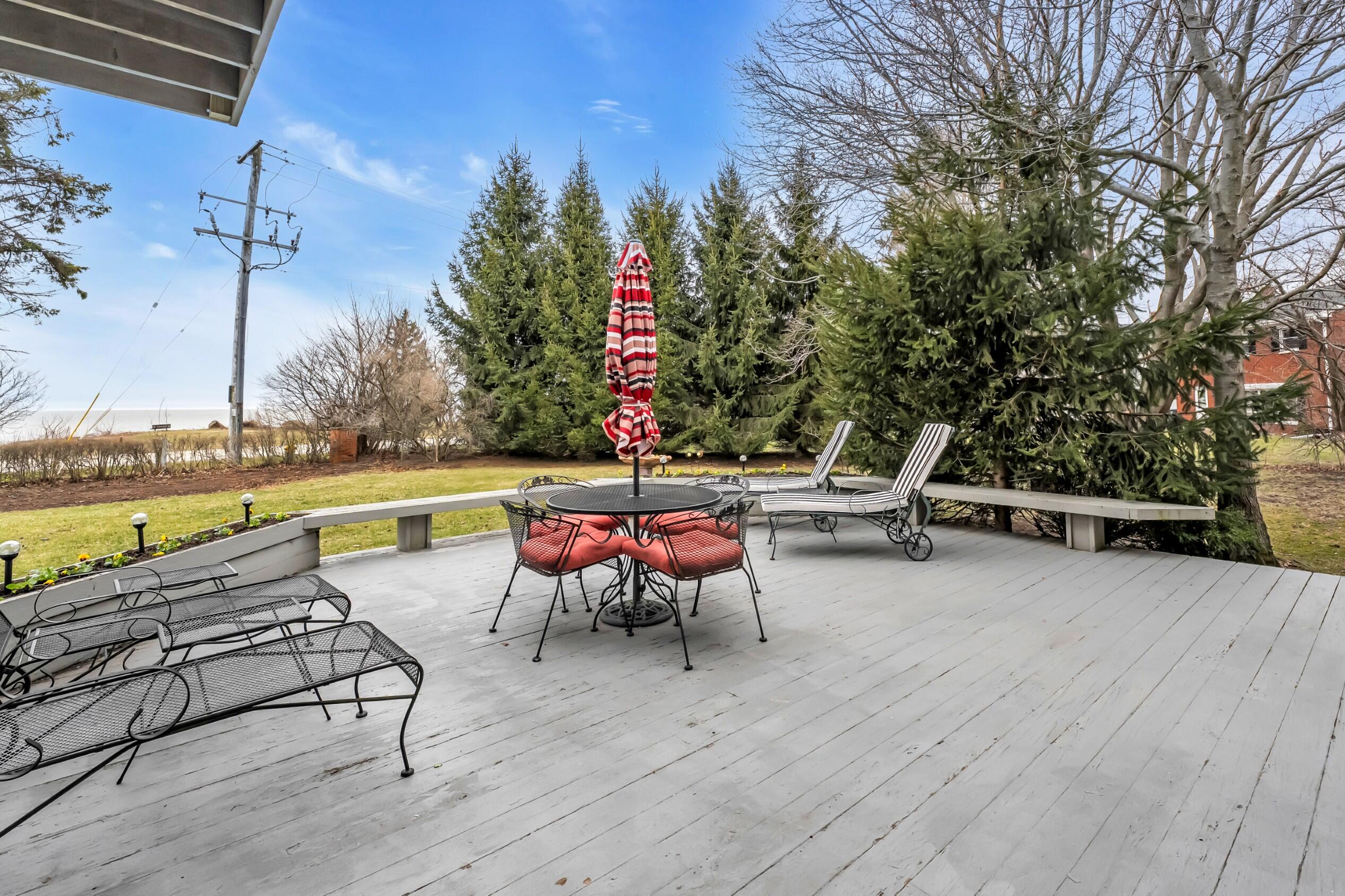 101 Lamplighter Lane Wind Point, WI 53402 - Photo 41 of 51 Private deck