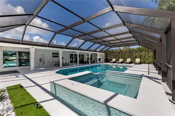 $25,000 | 1575 Osprey Avenue, Naples, FL 34102