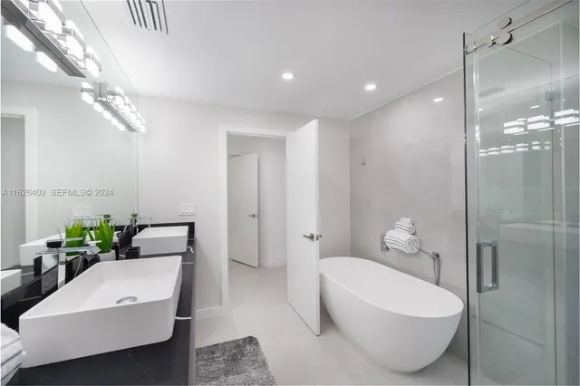 $15,000 | 1575 Osprey Avenue, Naples, FL 34102