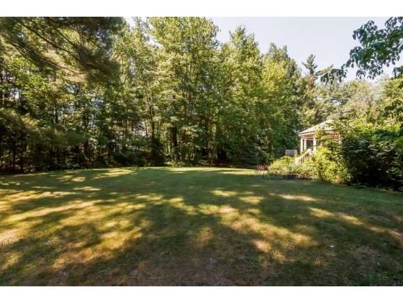 23 Meadowbrook Road Derry, NH 03038 - Photo 27 of 31