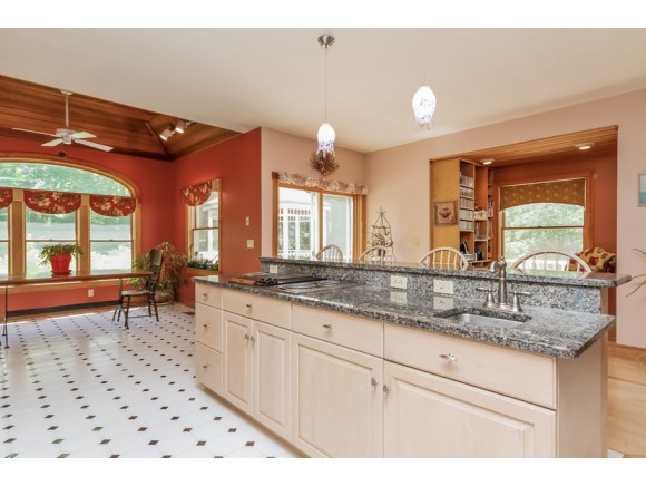 23 Meadowbrook Road Derry, NH 03038 - Photo 4 of 31