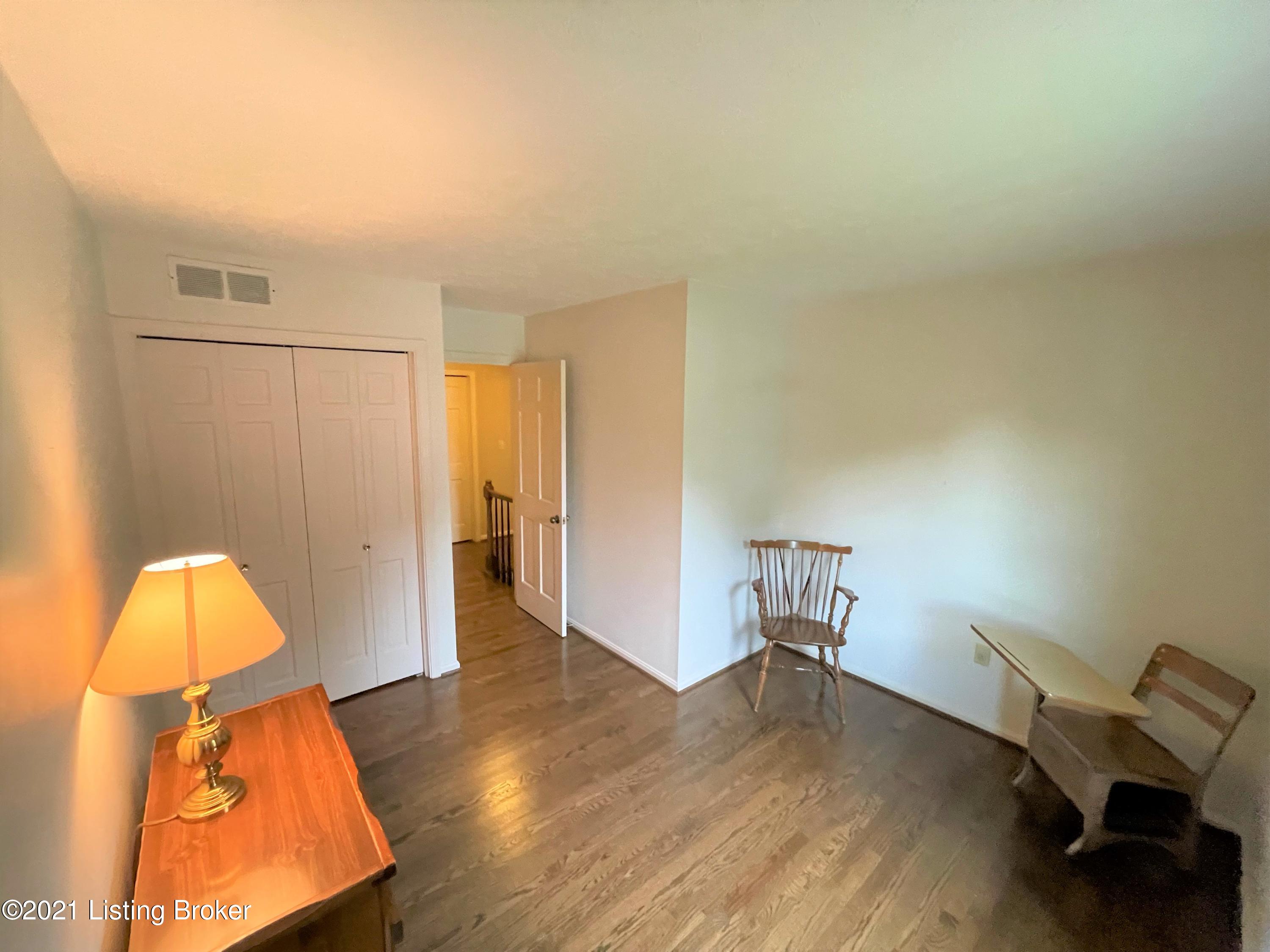 6702 Copperfield Road Louisville, KY 40207 - Photo 30 of 41 Bedroom 3
