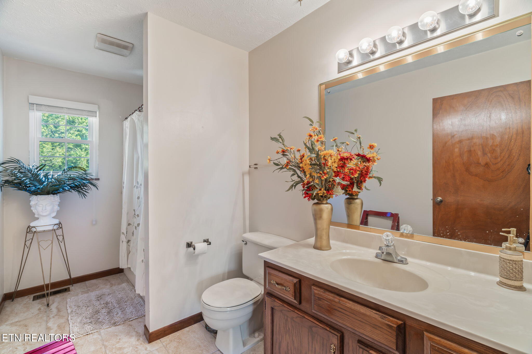 8408 Graceland Road Corryton, TN 37721 - Photo 20 of 47 20-web-or-mls-8408 Graceland Road-31