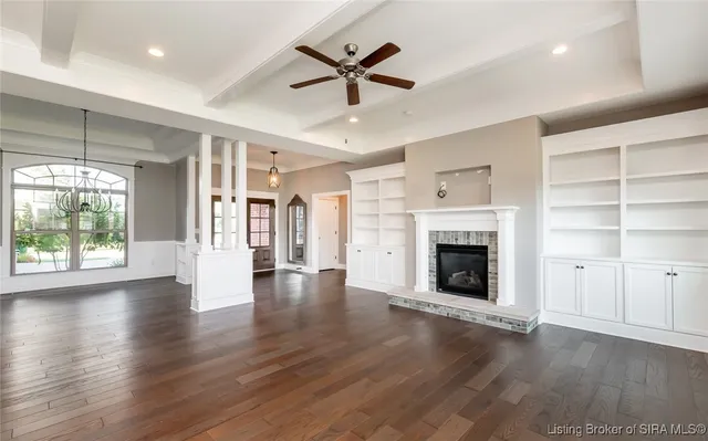 $619,900 | 3008 Saratoga Lane, Sellersburg, IN 47172