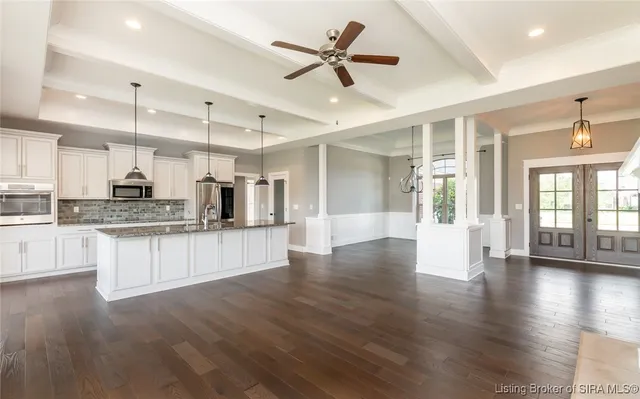 $619,900 | 3008 Saratoga Lane, Sellersburg, IN 47172