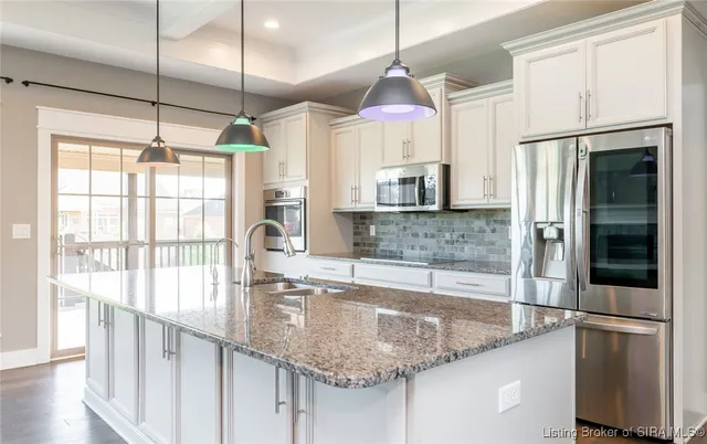 $619,900 | 3008 Saratoga Lane, Sellersburg, IN 47172