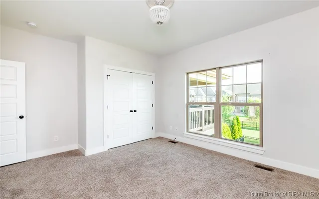 $619,900 | 3008 Saratoga Lane, Sellersburg, IN 47172