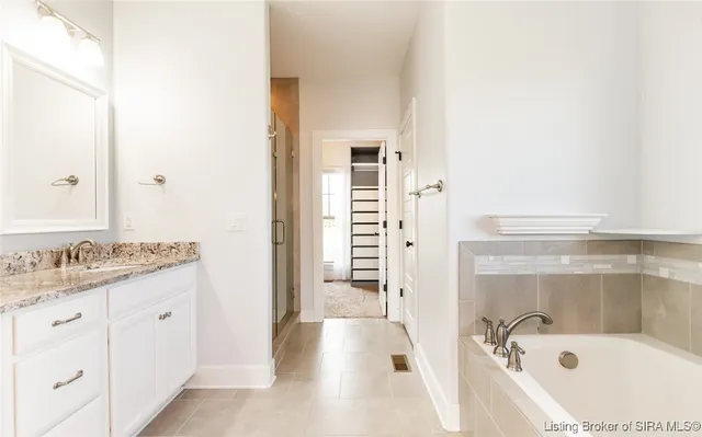 $619,900 | 3008 Saratoga Lane, Sellersburg, IN 47172