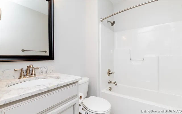 $619,900 | 3008 Saratoga Lane, Sellersburg, IN 47172