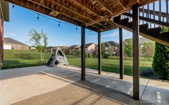 $619,900 | 3008 Saratoga Lane, Sellersburg, IN 47172