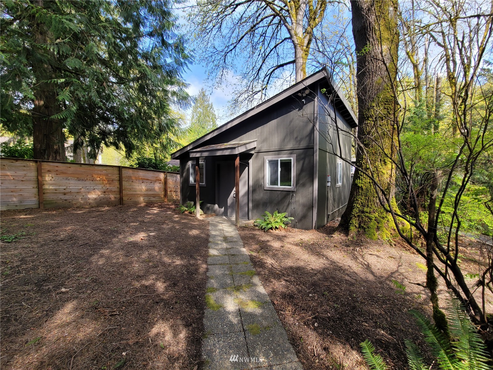 16002 Southeast 116th Street Renton, WA 98059 - Photo 15 of 24 Gallery Image 15