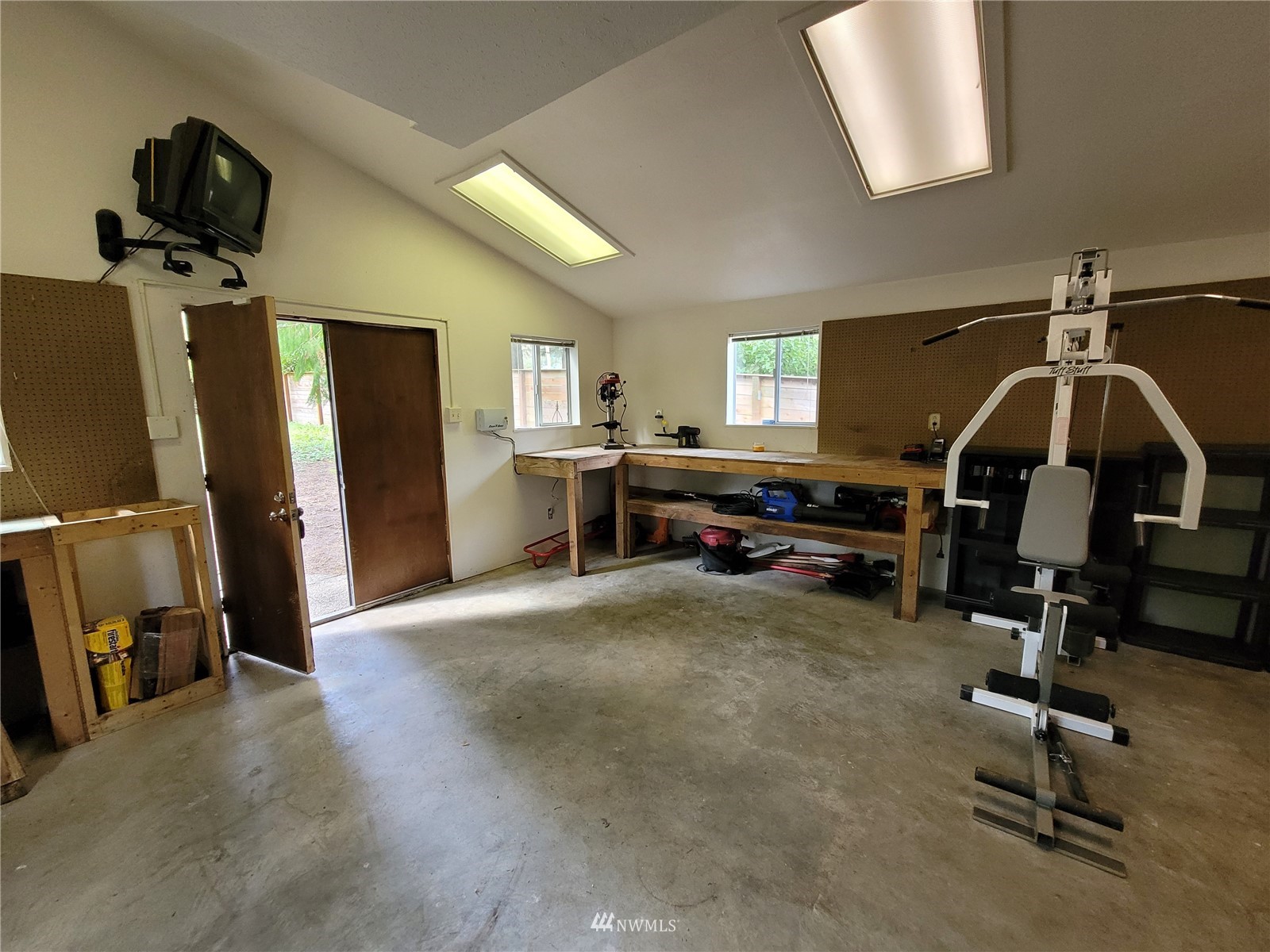 16002 Southeast 116th Street Renton, WA 98059 - Photo 17 of 24 Gallery Image 17