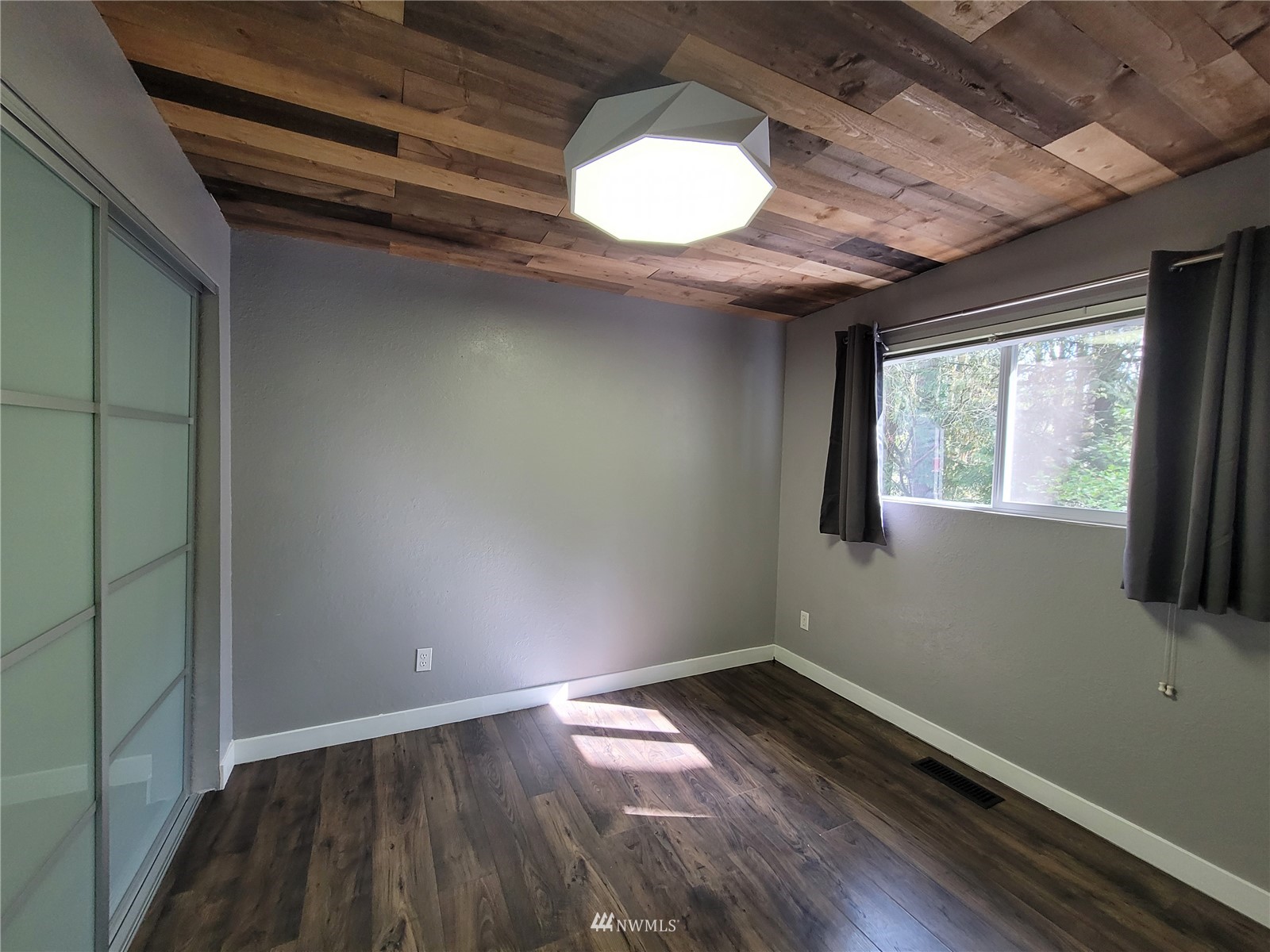 16002 Southeast 116th Street Renton, WA 98059 - Photo 10 of 24 Gallery Image 10