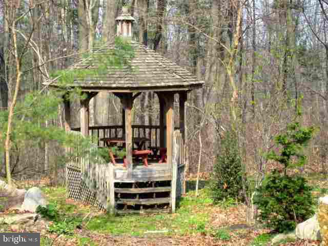 8 Bullfrog Road Grantville, PA 17028 - Photo 3 of 25 Gallery Image 3