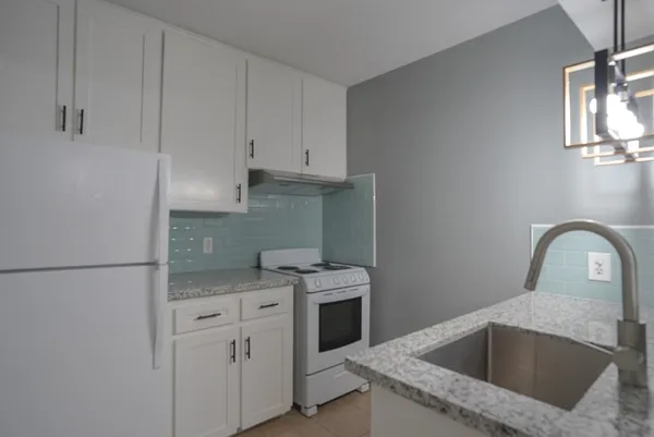 $800 | 5216 Arboles Drive, Unit 10, Houston, TX 77035