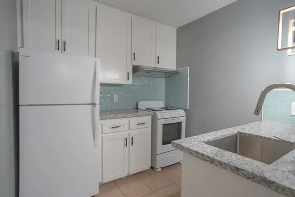 $800 | 5216 Arboles Drive, Unit 10, Houston, TX 77035