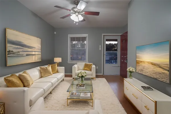 $800 | 5216 Arboles Drive, Unit 10, Houston, TX 77035