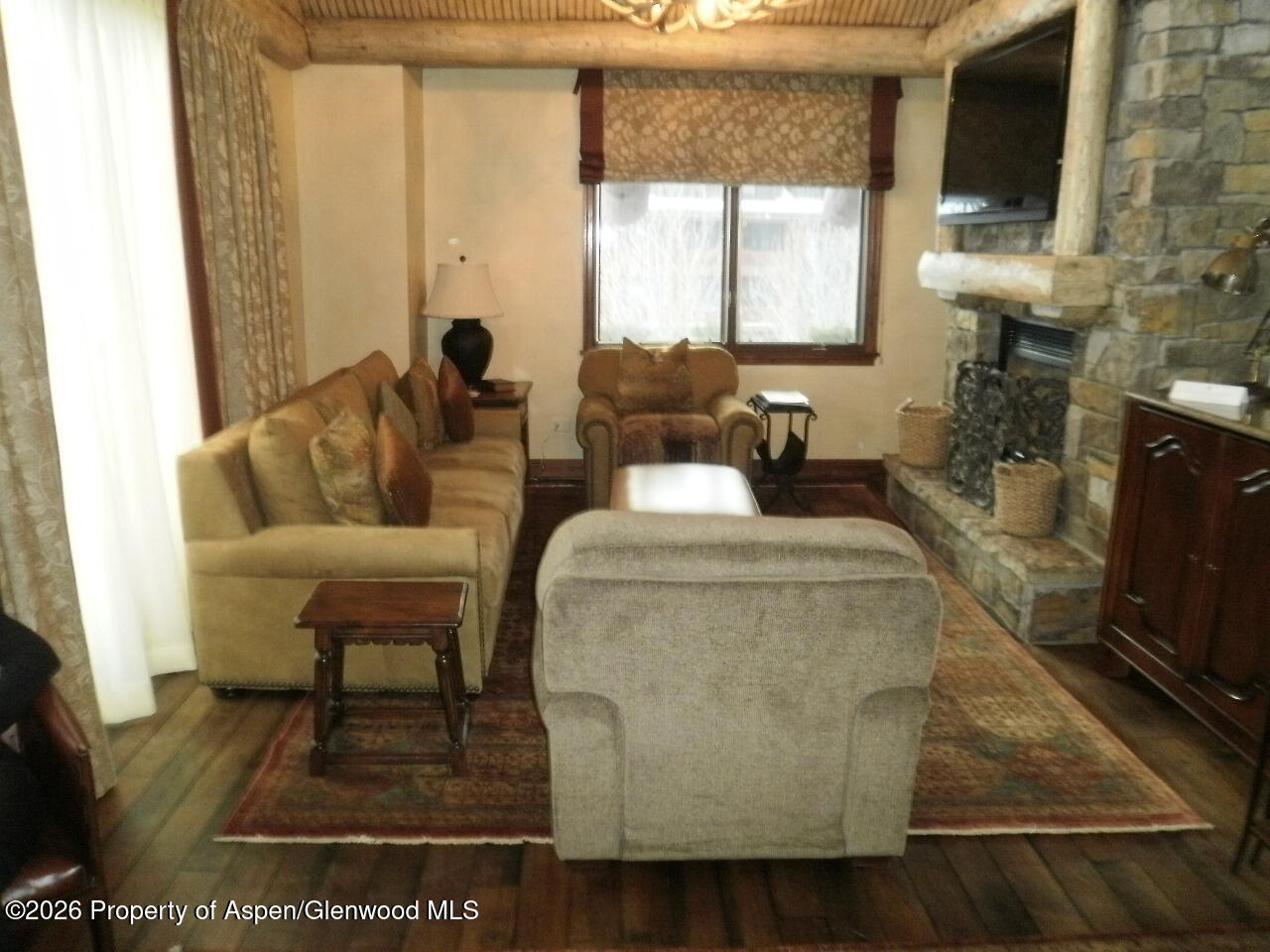 133 Prospector Road, Unit 43017 Aspen, CO 81611 - Photo 3 of 15 P1180003