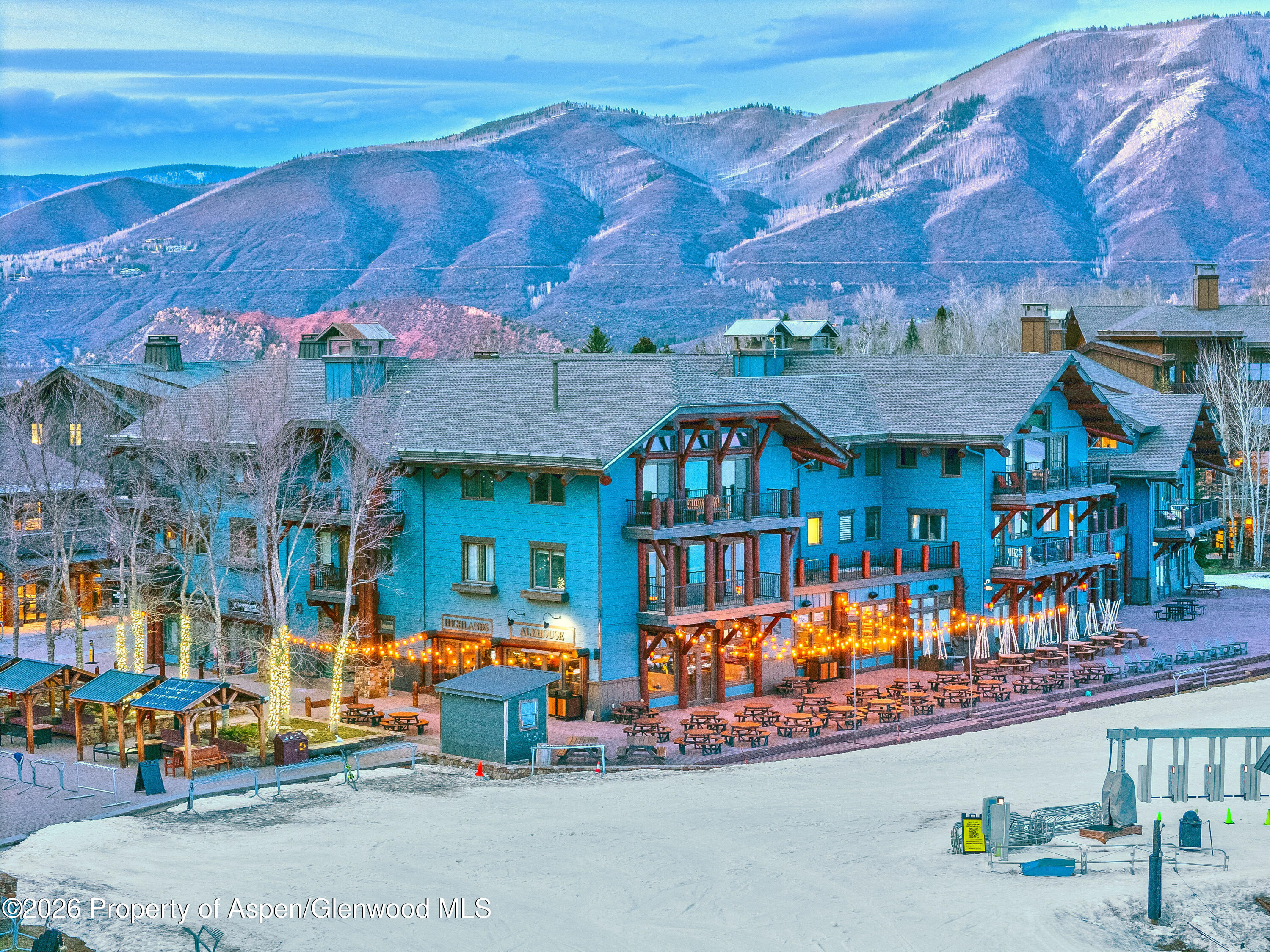 133 Prospector Road, Unit 43017 Aspen, CO 81611 - Photo 4 of 15 DJI_20250408195241_0132_D-HDR