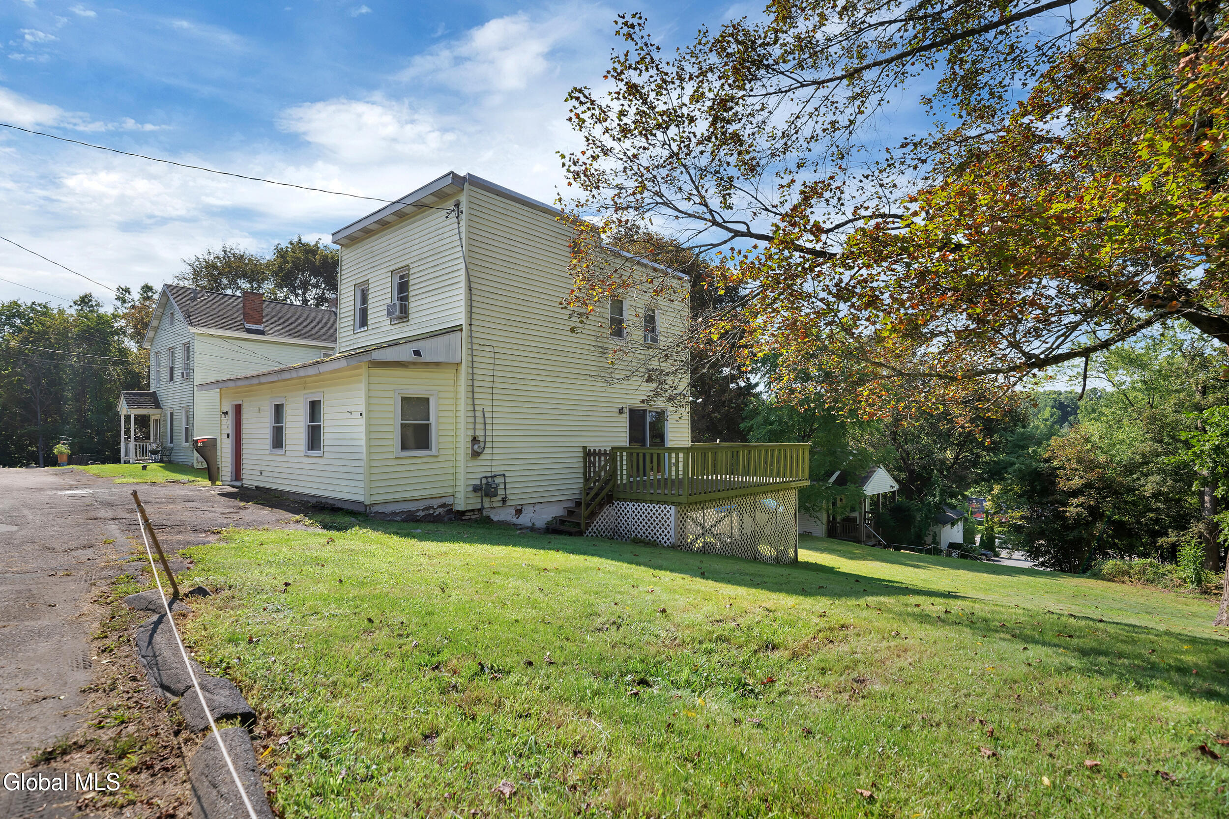 3_16 billings ave troy, ny 12180