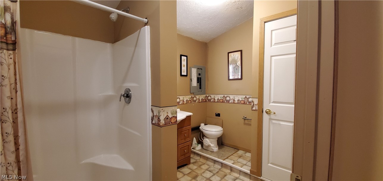 2051 Vesper Road Southwest Carrollton, OH 44615 - Photo 13 of 23 Gallery Image 13