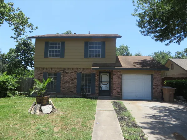 $1,995 | 4511 West Village Court, Austin, TX 78744