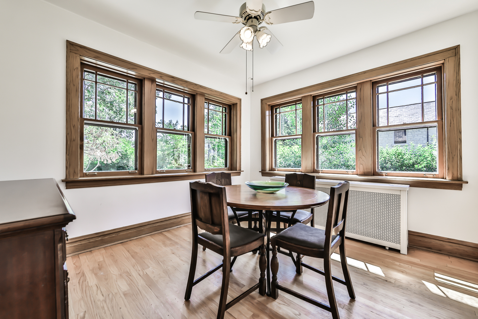 251 Maplewood Road Riverside, IL 60546 - Photo 14 of 40
