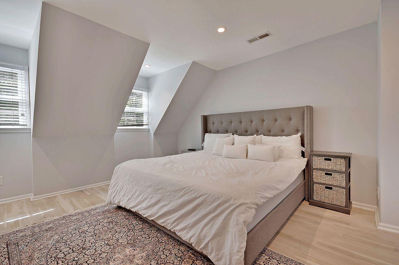 15 Horlbeck Alley, Unit 15 Charleston, SC 29401 - Photo 18 of 30 20250105183623695109000000-o