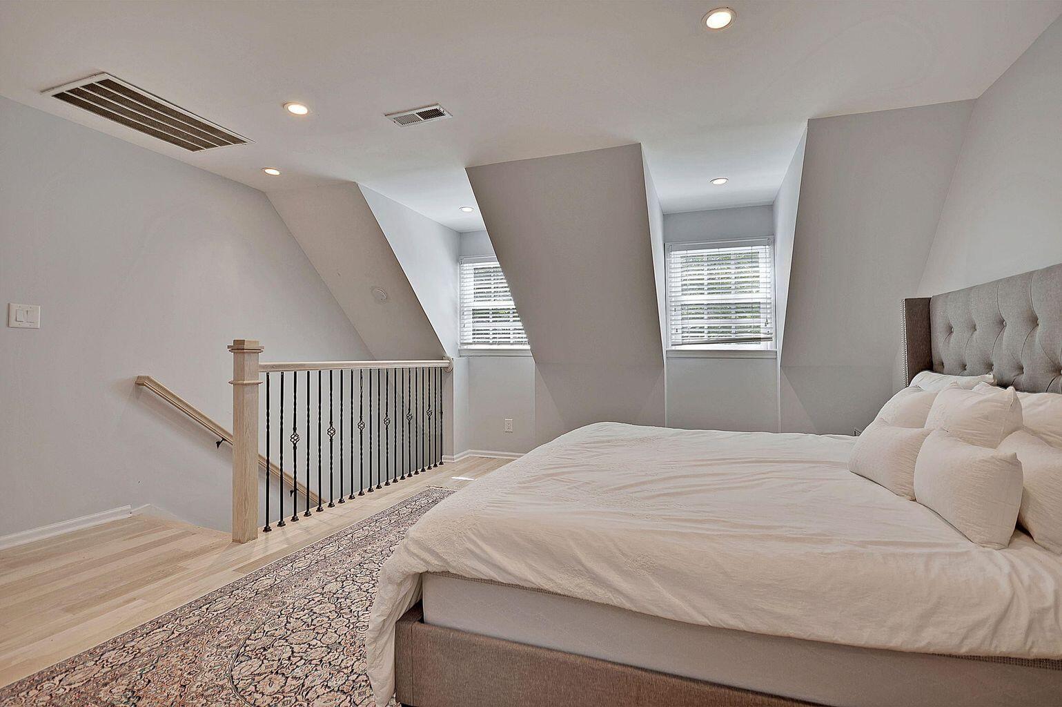 15 Horlbeck Alley, Unit 15 Charleston, SC 29401 - Photo 19 of 30 20250105183624337909000000-o