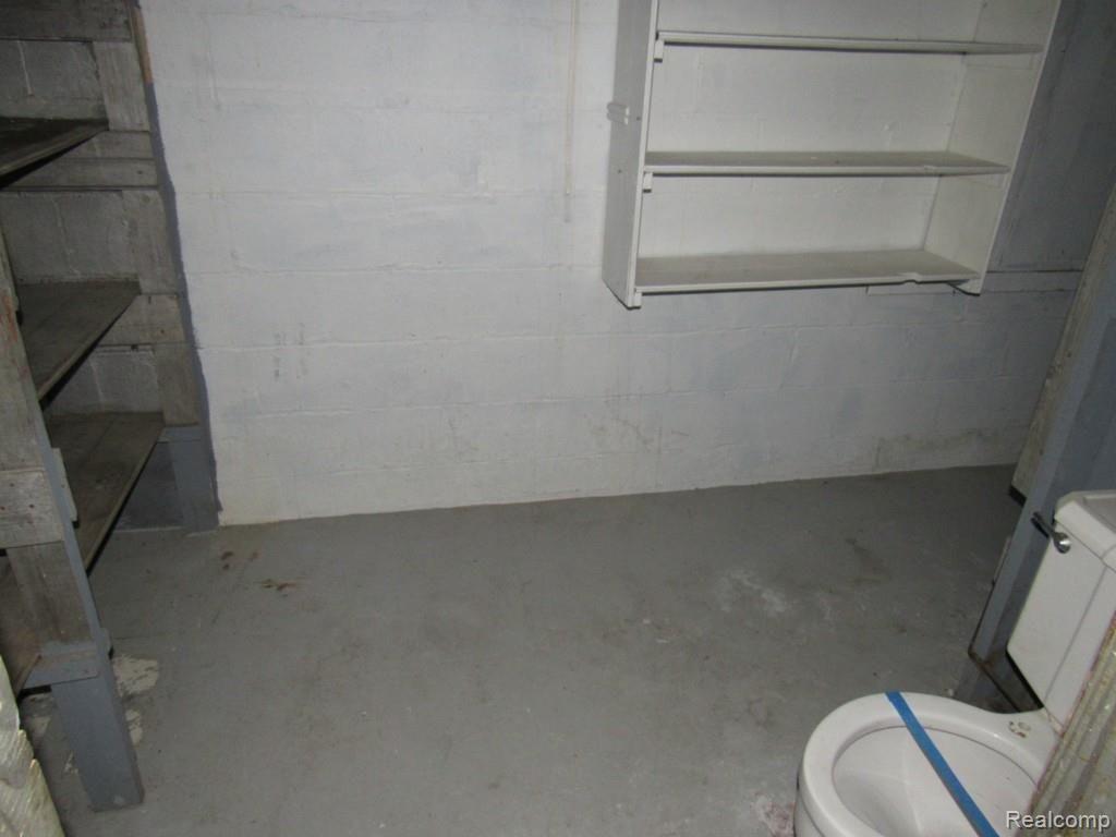 164 Erie Road Pontiac, MI 48341 - Photo 36 of 38