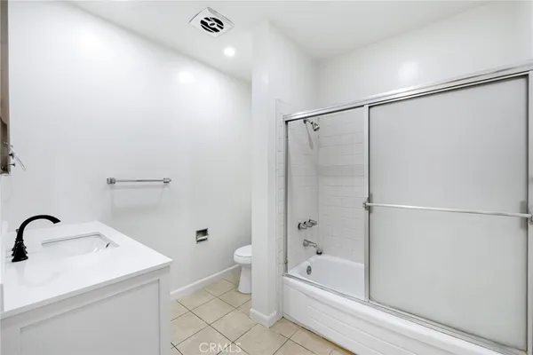 $2,500 | 580 West Stocker Street, Unit 6, Glendale, CA 91202
