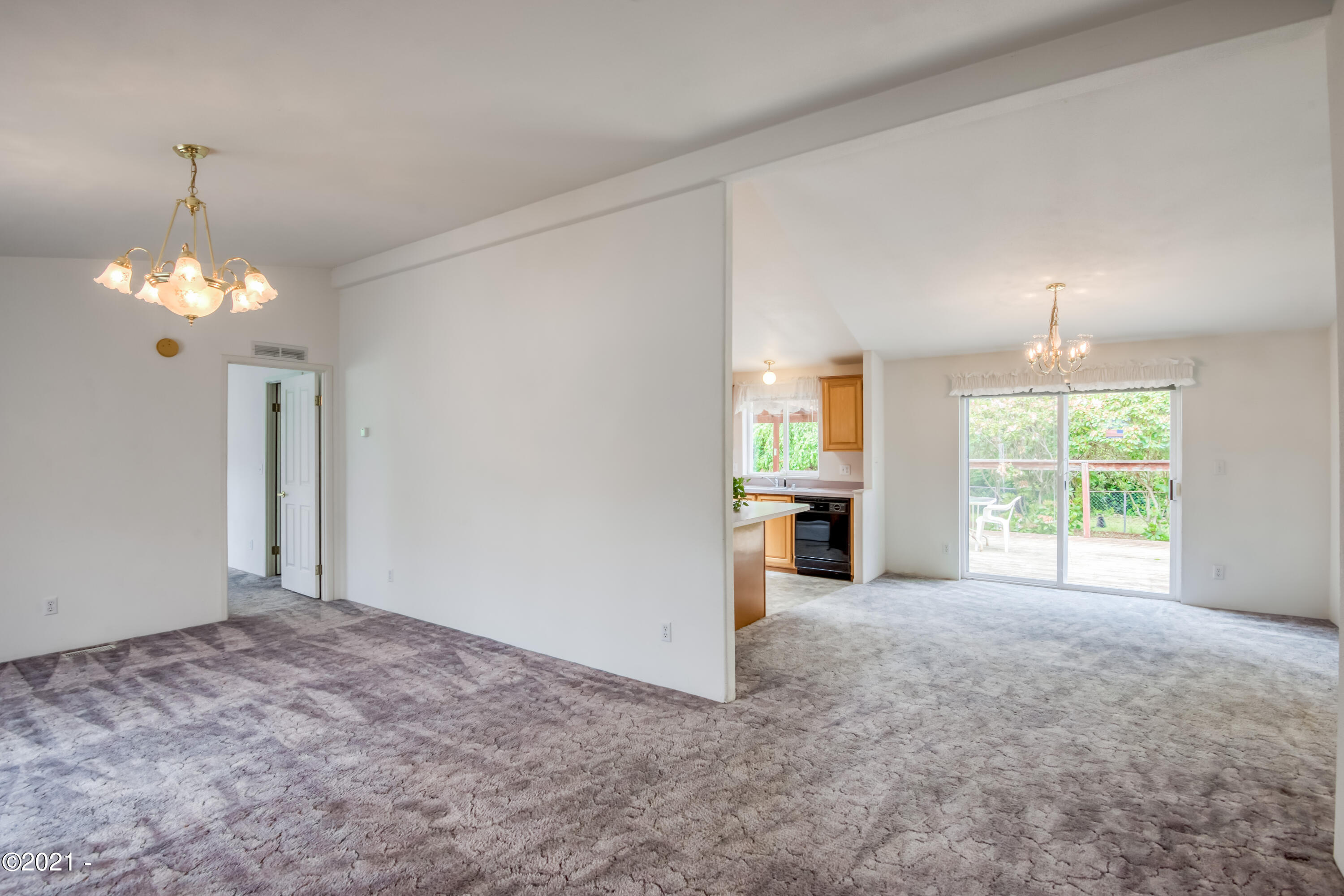 1211 Southeast River Road Toledo, OR 97391 - Photo 22 of 48 1211River256