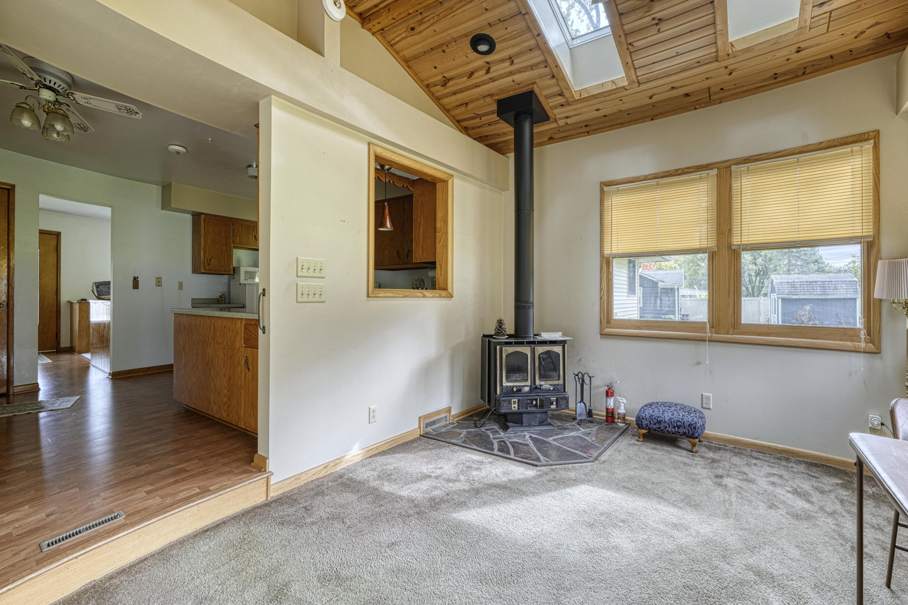 W139N6995 Bay Ridge Lane Menomonee Falls, WI 53051 - Photo 19 of 28 Family Room