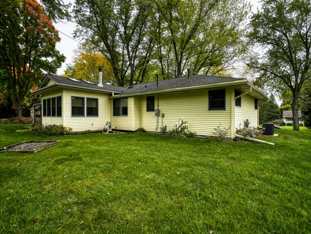 $374,900 | W139N6995 Bay Ridge Lane, Menomonee Falls, WI 53051