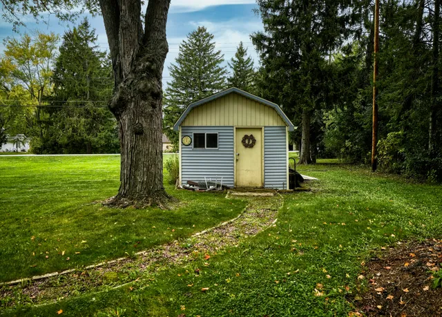 $374,900 | W139N6995 Bay Ridge Lane, Menomonee Falls, WI 53051