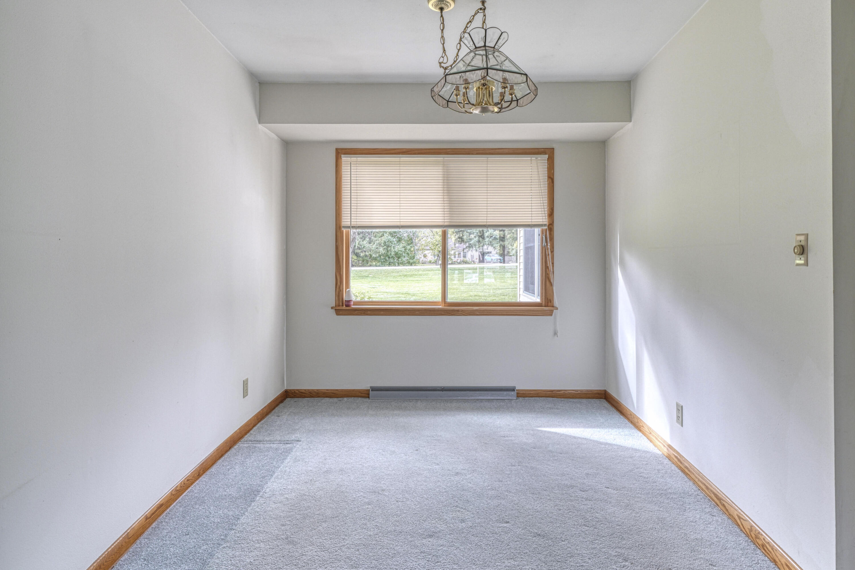 W139N6995 Bay Ridge Lane Menomonee Falls, WI 53051 - Photo 10 of 28 Dining Room