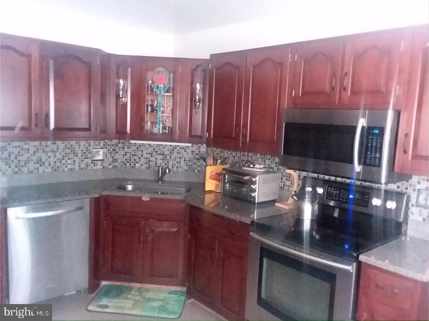 1384 Upper Van Reed Road Reading, PA 19605 - Photo 5 of 25