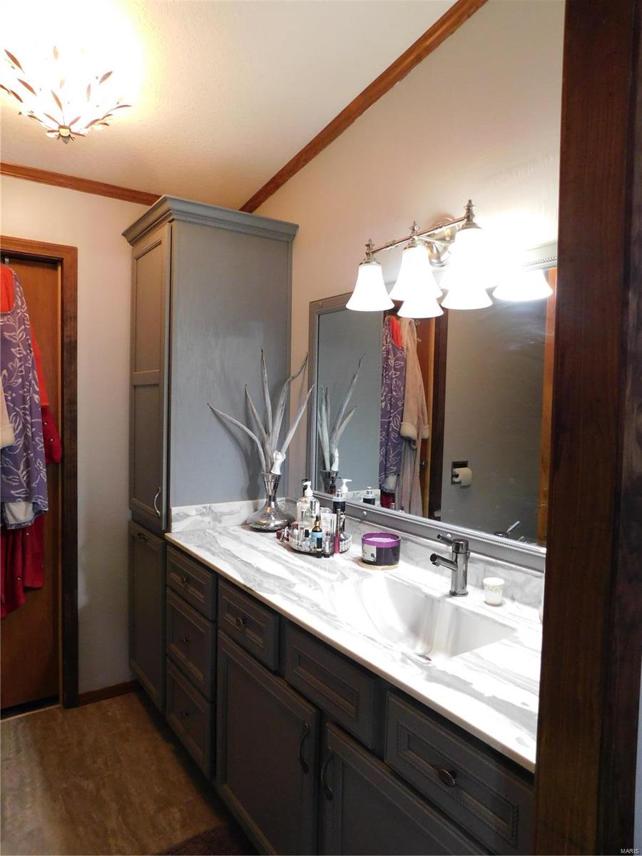 11941 Norman Road Marion, IL 62959 - Photo 16 of 29 Gallery Image 16