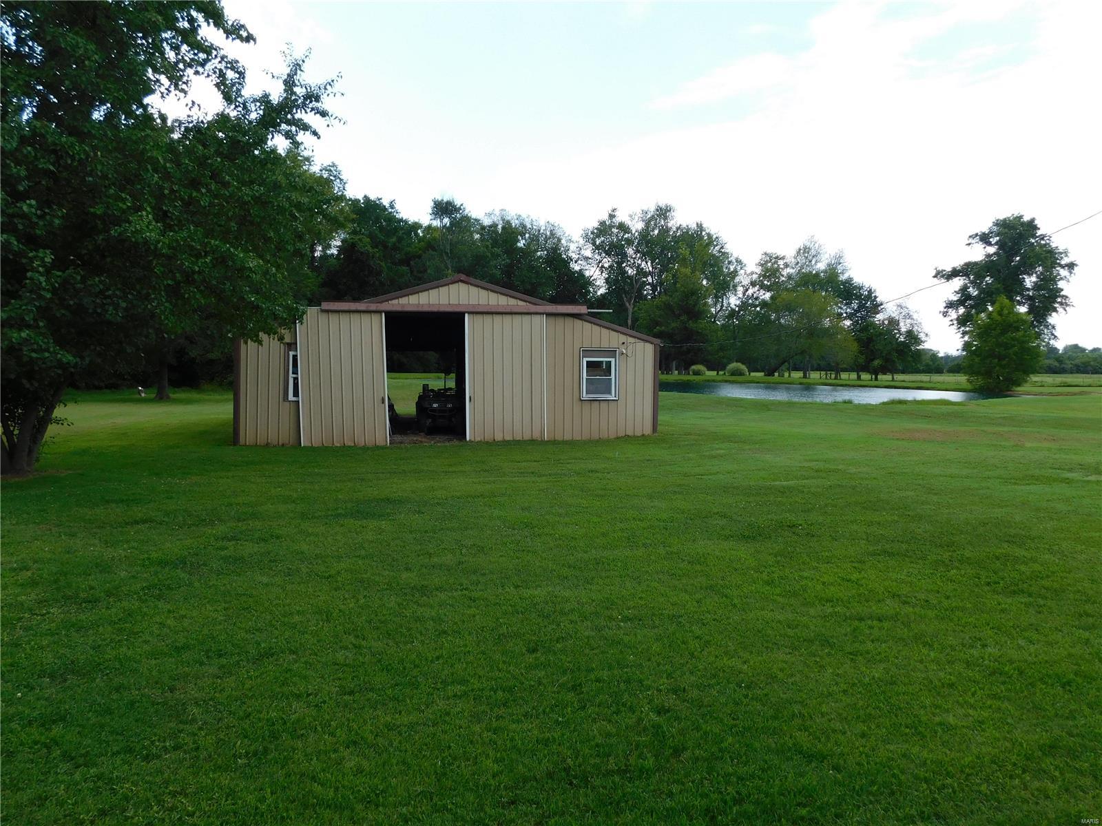 11941 Norman Road Marion, IL 62959 - Photo 27 of 29 Gallery Image 27