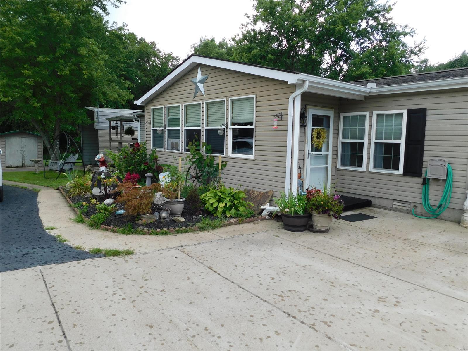 11941 Norman Road Marion, IL 62959 - Photo 4 of 29 Gallery Image 4