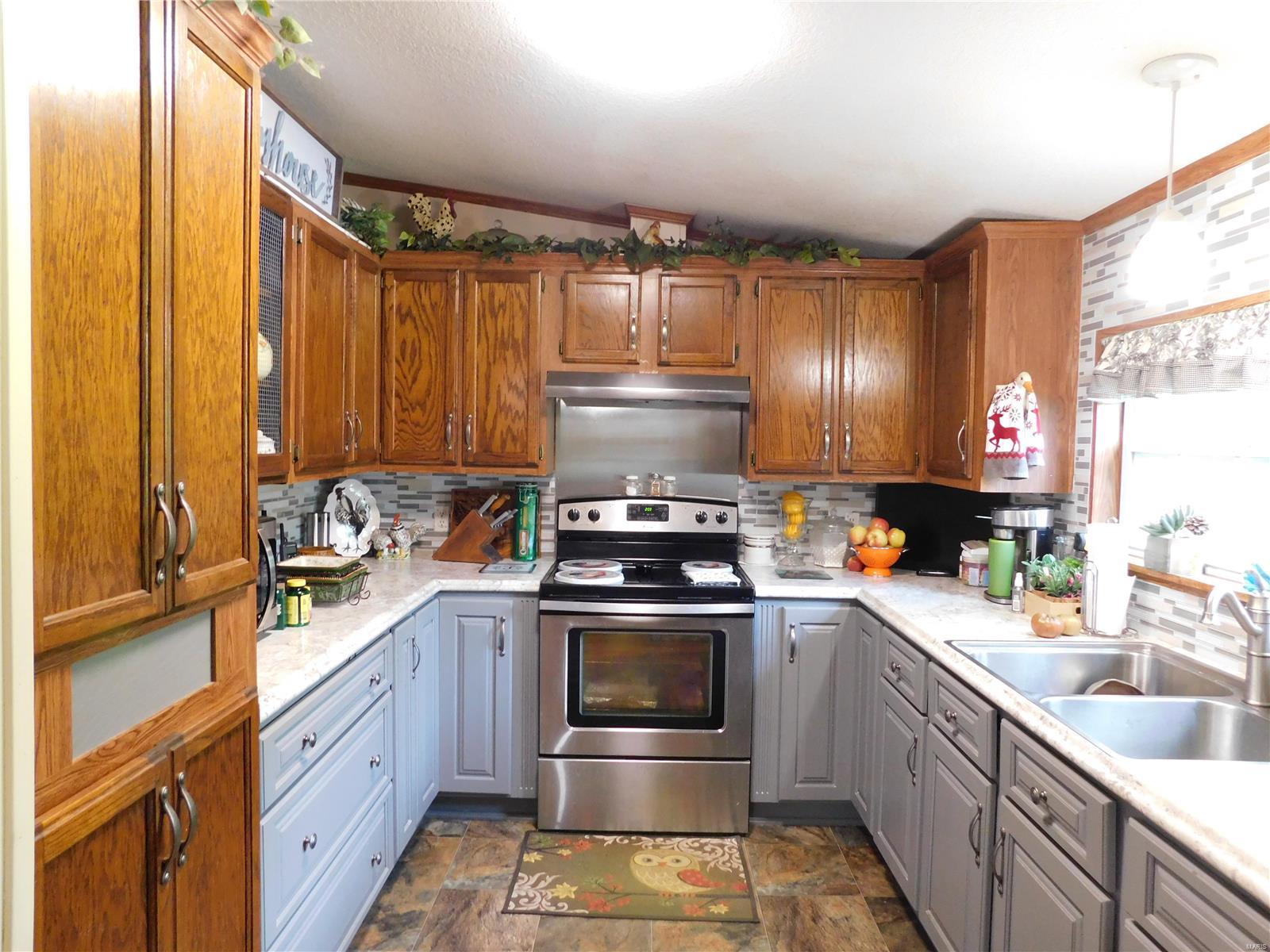 11941 Norman Road Marion, IL 62959 - Photo 8 of 29 Gallery Image 8