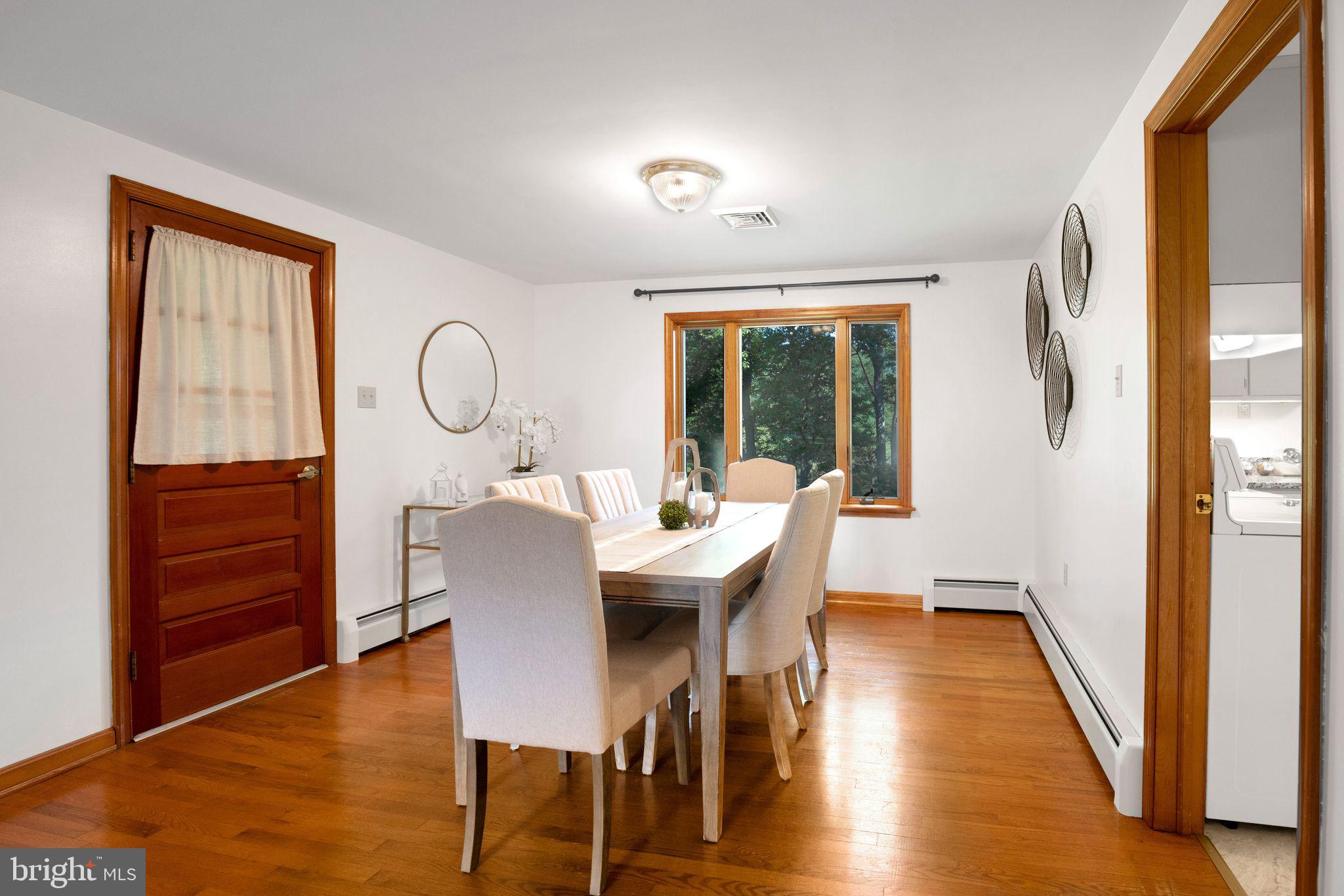 45382 Sypher Road California, MD 20619 - Photo 11 of 58 Dining room with water view