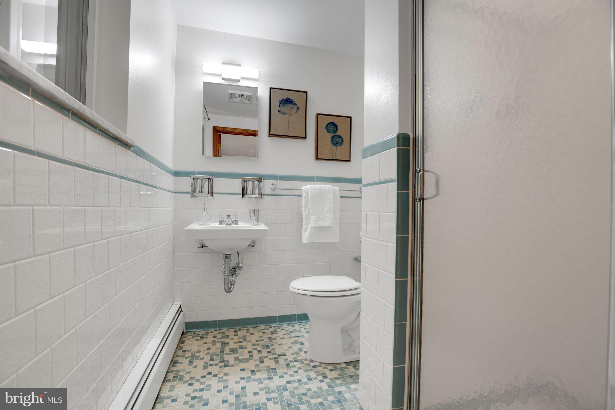 45382 Sypher Road California, MD 20619 - Photo 25 of 58 Primary bathroom