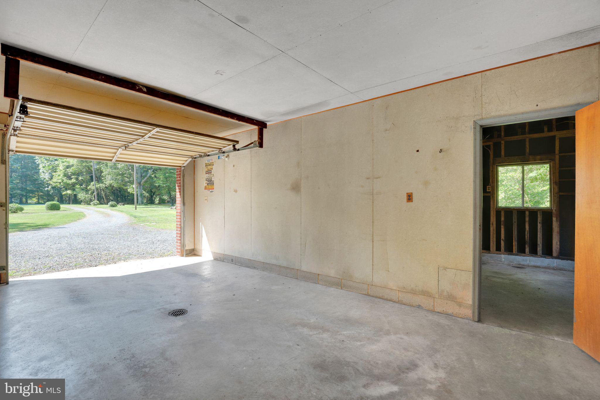 45382 Sypher Road California, MD 20619 - Photo 30 of 58 Garage space #2