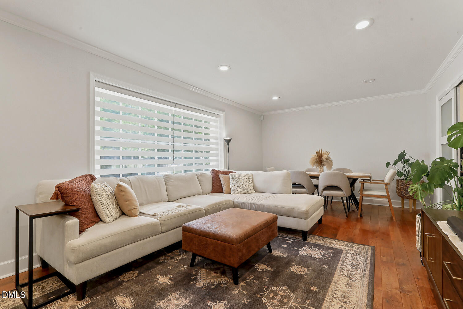 205 North Trail Drive Raleigh, NC 27615 - Photo 4 of 23 011