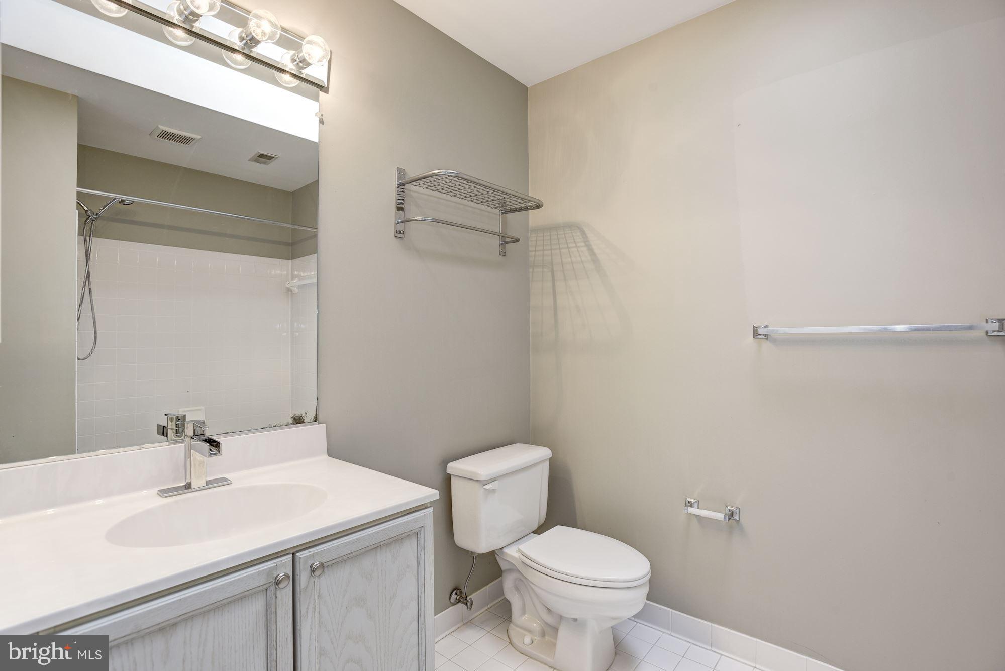 2021 Beacon Place Reston, VA 20191 - Photo 36 of 55