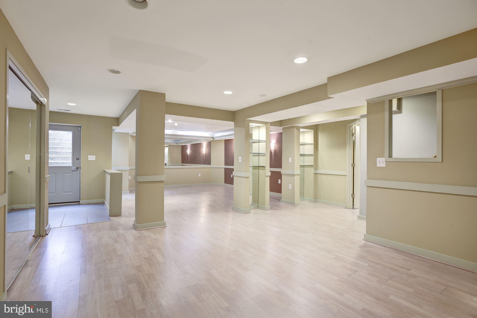 2021 Beacon Place Reston, VA 20191 - Photo 40 of 55