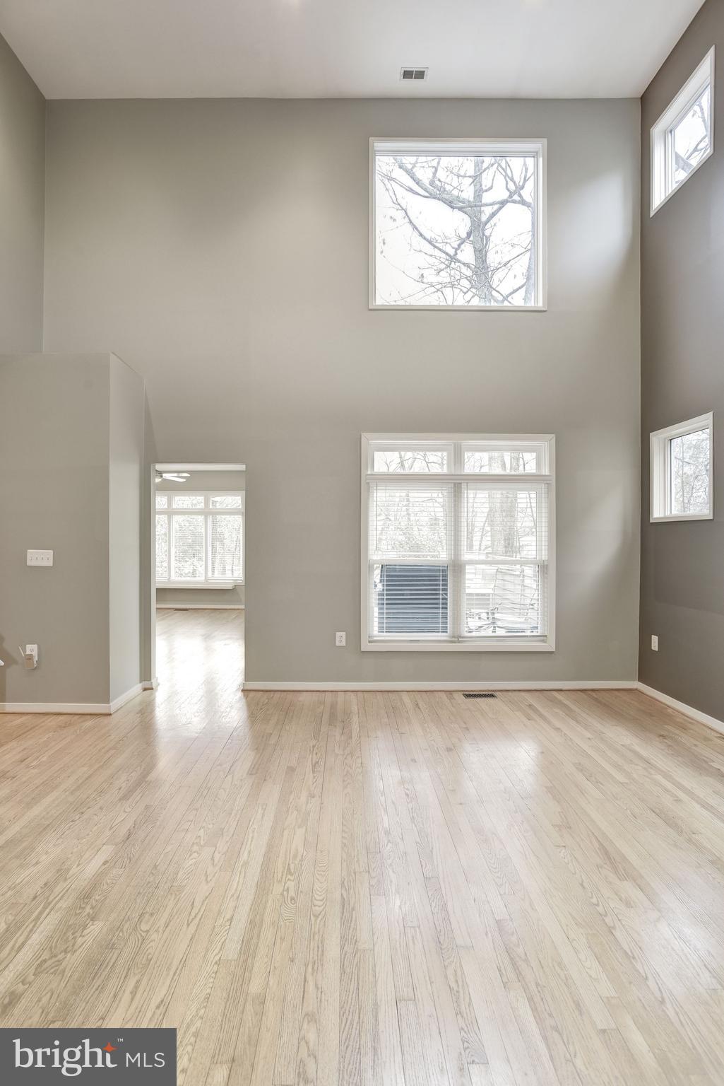 2021 Beacon Place Reston, VA 20191 - Photo 5 of 55